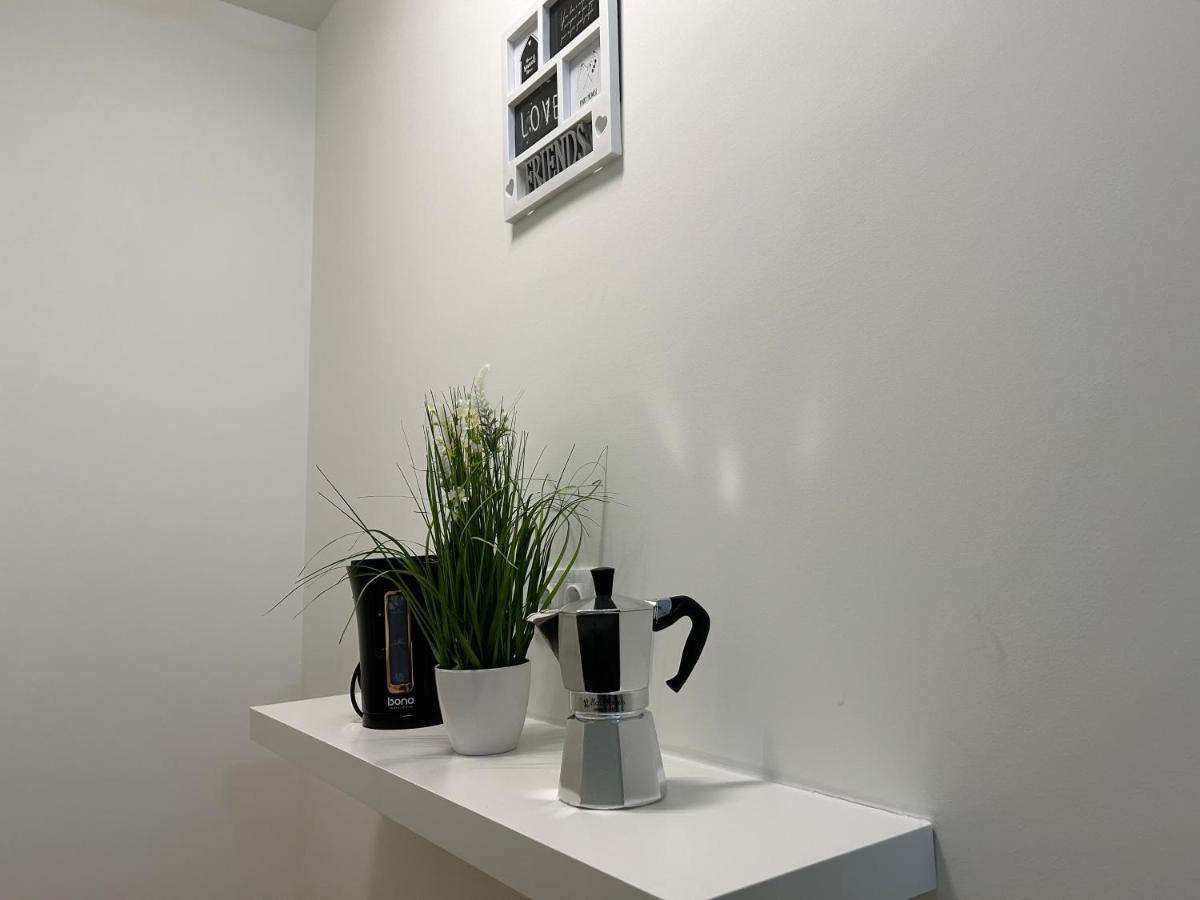 55 M2 Stylish Apartment With Balcony & Parking เวียนนา ภายนอก รูปภาพ
