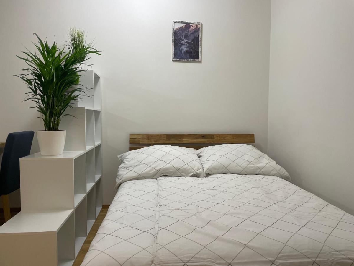 55 M2 Stylish Apartment With Balcony & Parking เวียนนา ภายนอก รูปภาพ